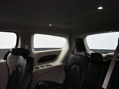 2020 Chrysler Voyager LXI