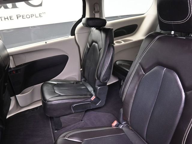 2020 Chrysler Voyager LXI