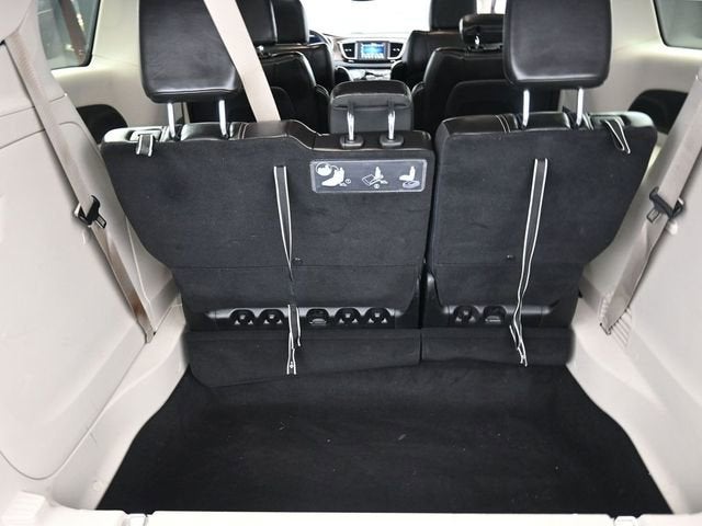 2020 Chrysler Voyager LXI