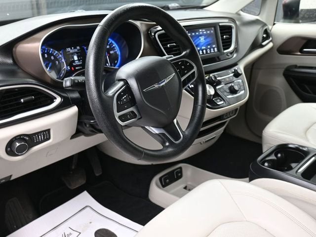 2021 Chrysler Voyager LXI