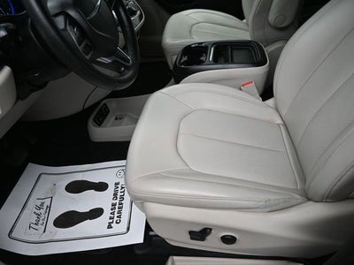 2021 Chrysler Voyager LXI