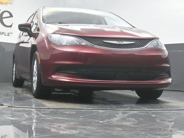 2021 Chrysler Voyager LXI