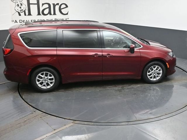 2021 Chrysler Voyager LXI