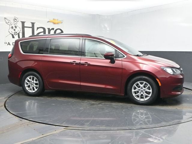 2021 Chrysler Voyager LXI