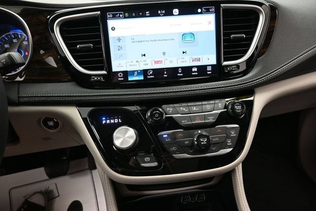 2024 Chrysler Pacifica Limited AWD