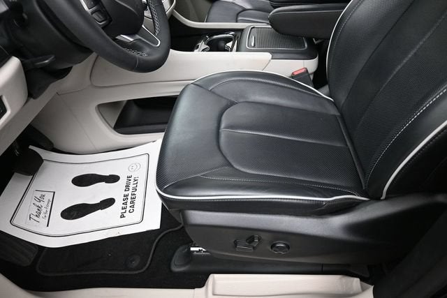 2024 Chrysler Pacifica Limited AWD