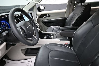 2024 Chrysler Pacifica Limited AWD