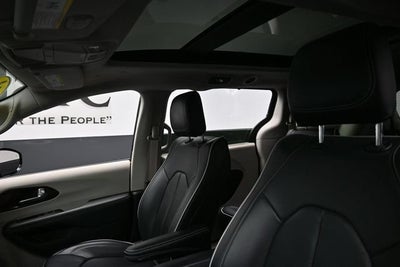 2024 Chrysler Pacifica Limited AWD