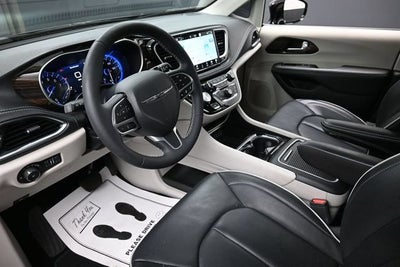 2024 Chrysler Pacifica Limited AWD