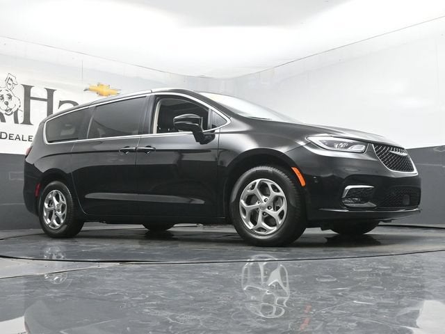 2024 Chrysler Pacifica Limited AWD