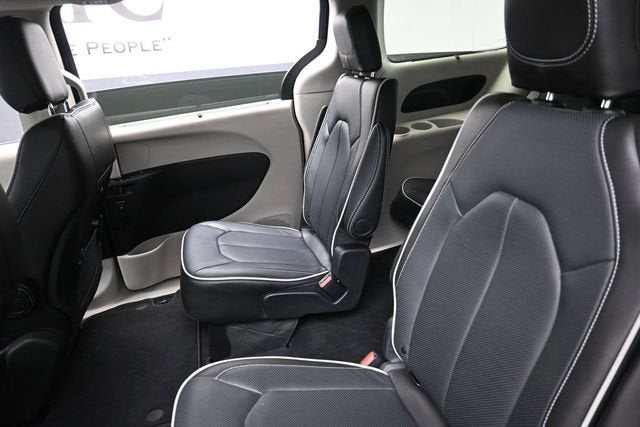 2024 Chrysler Pacifica Limited AWD