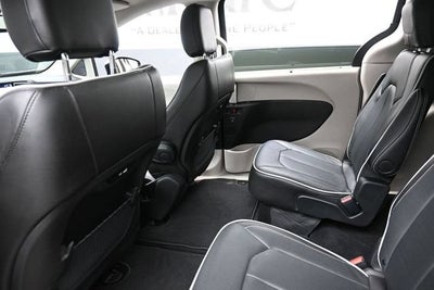 2024 Chrysler Pacifica Limited AWD