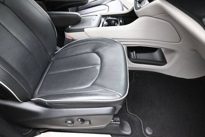 2024 Chrysler Pacifica Limited AWD