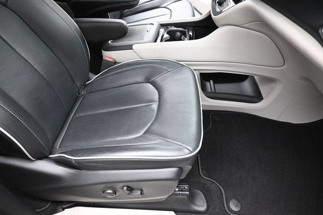 2024 Chrysler Pacifica Limited AWD