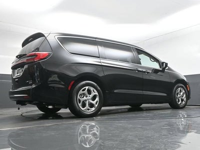 2024 Chrysler Pacifica Limited AWD