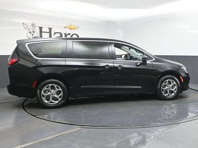 2024 Chrysler Pacifica Limited AWD