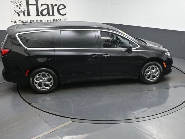 2024 Chrysler Pacifica Limited AWD