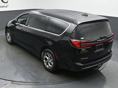 2024 Chrysler Pacifica Limited AWD