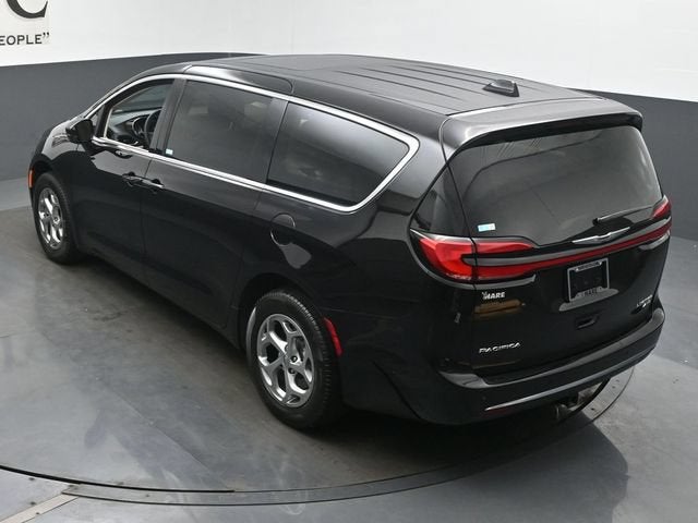 2024 Chrysler Pacifica Limited AWD