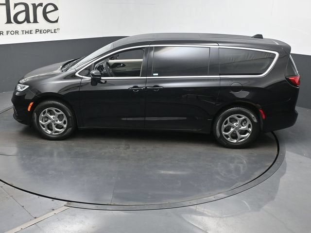 2024 Chrysler Pacifica Limited AWD