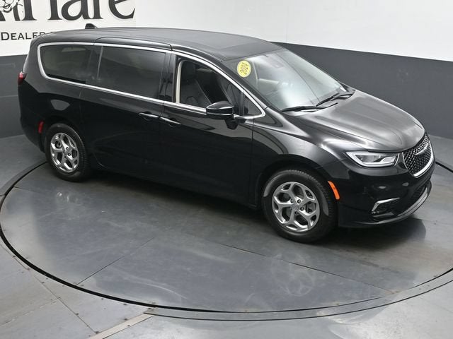 2024 Chrysler Pacifica Limited AWD