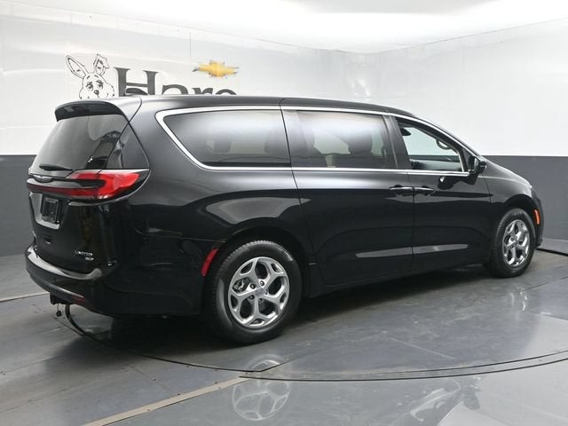 2024 Chrysler Pacifica Limited AWD