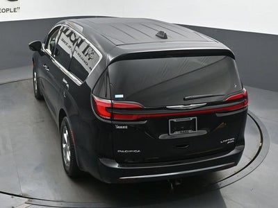 2024 Chrysler Pacifica Limited AWD