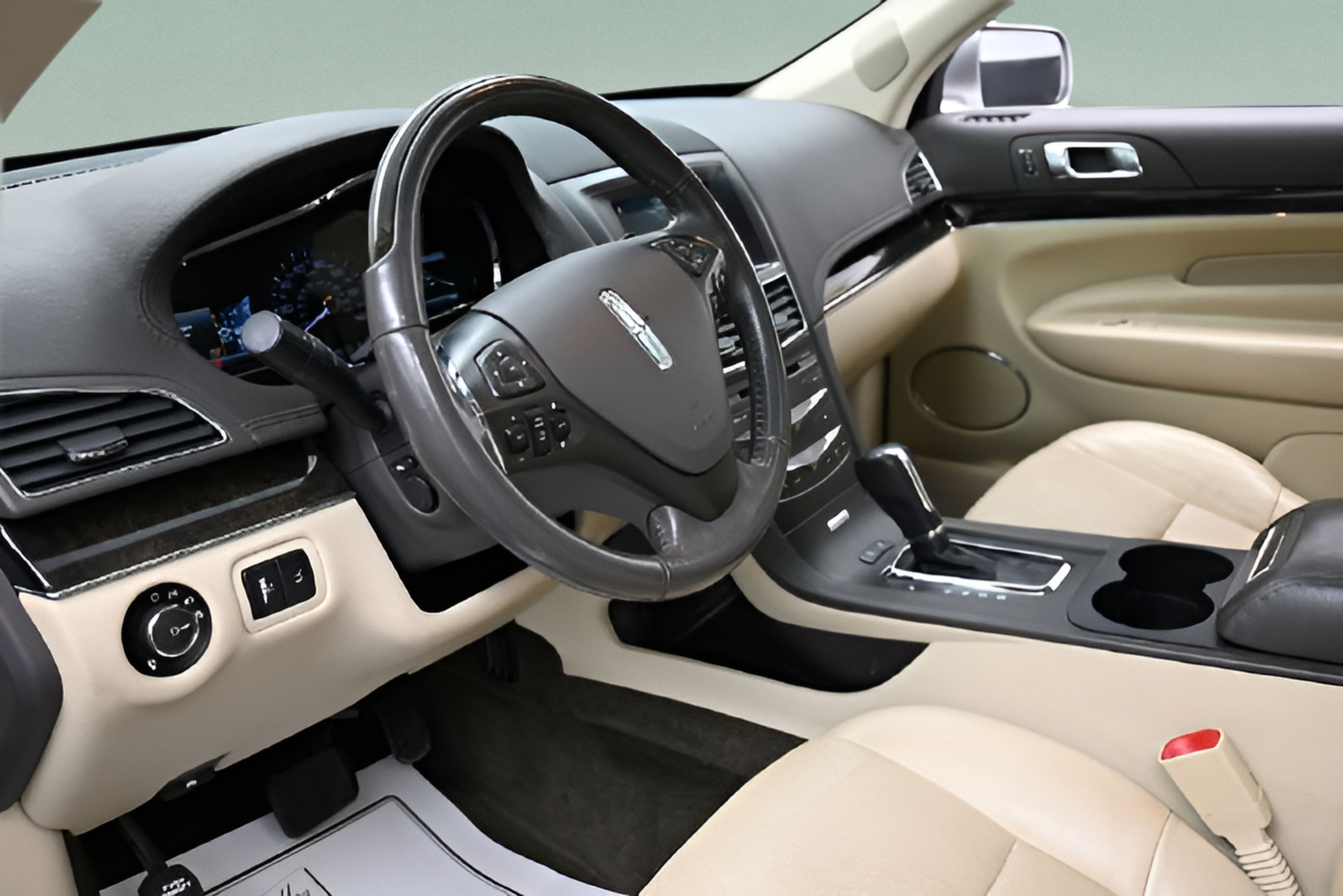 2019 Lincoln MKT Reserve