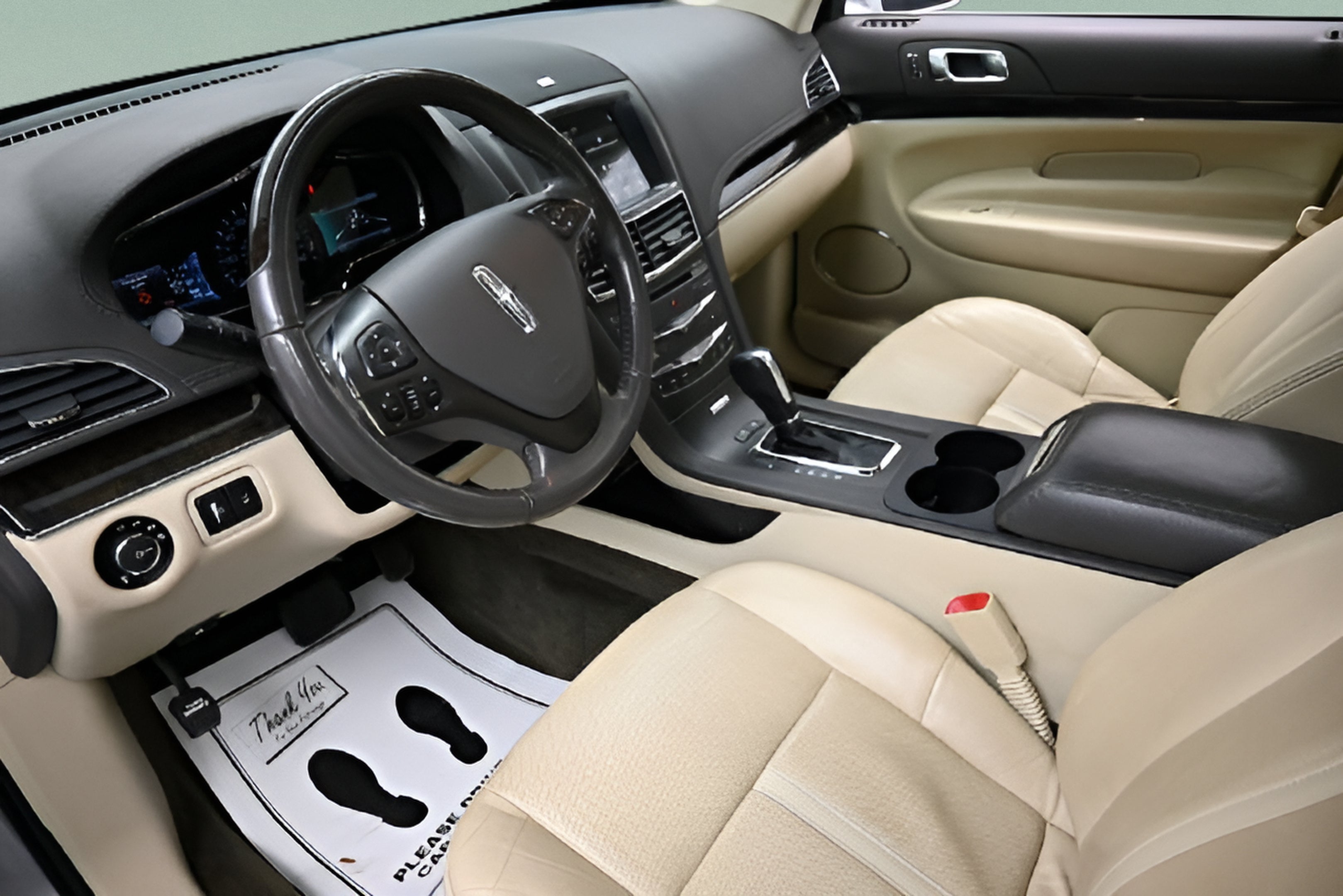 2019 Lincoln MKT Reserve