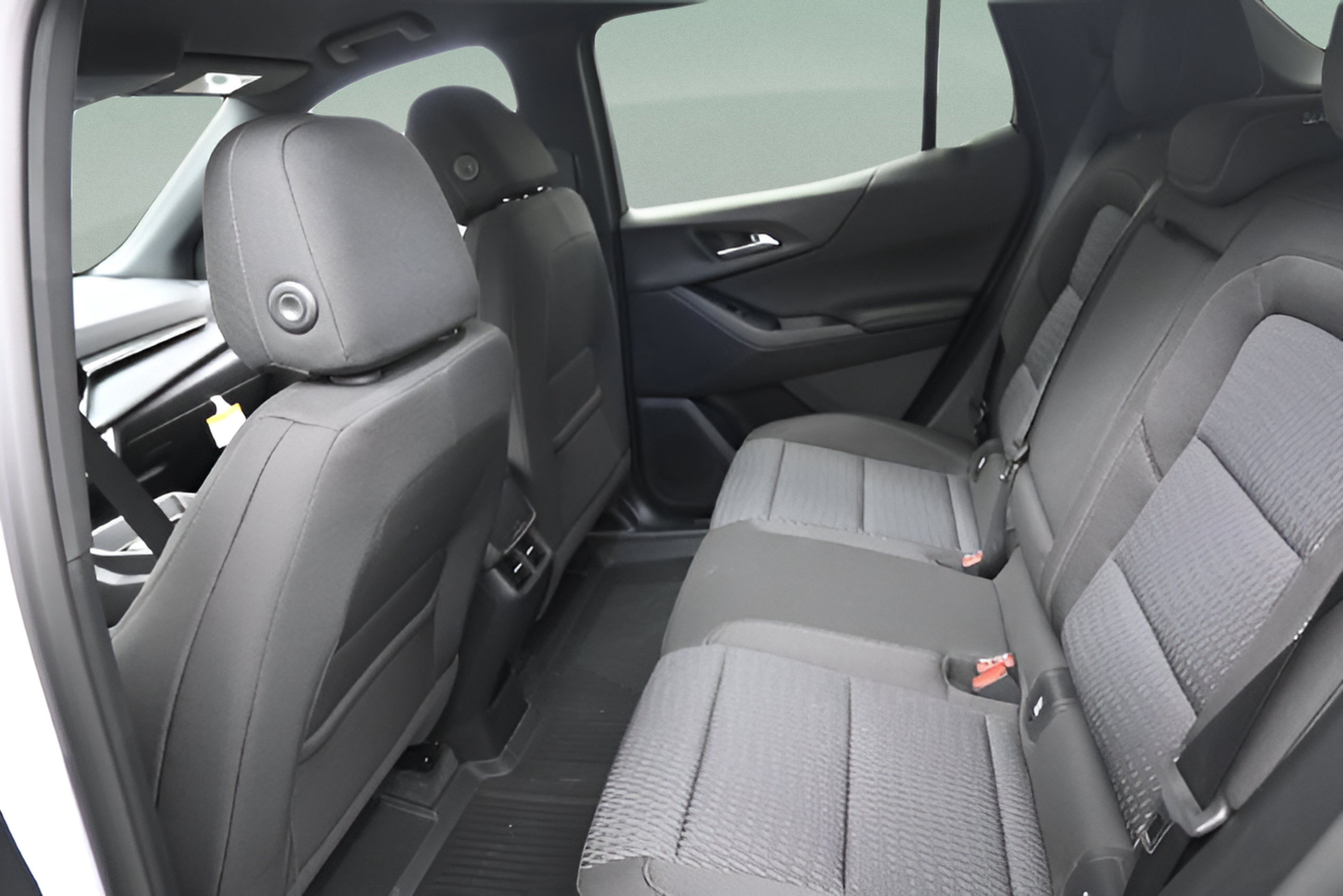 2027 Chevrolet Equinox LT - Photo 37