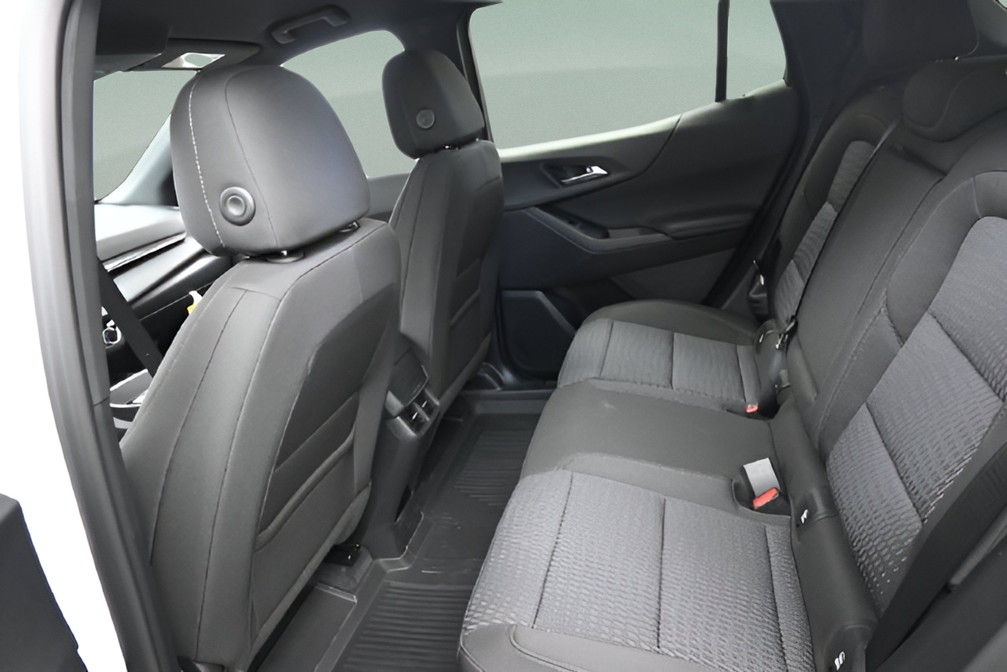 2027 Chevrolet Equinox LT - Photo 37