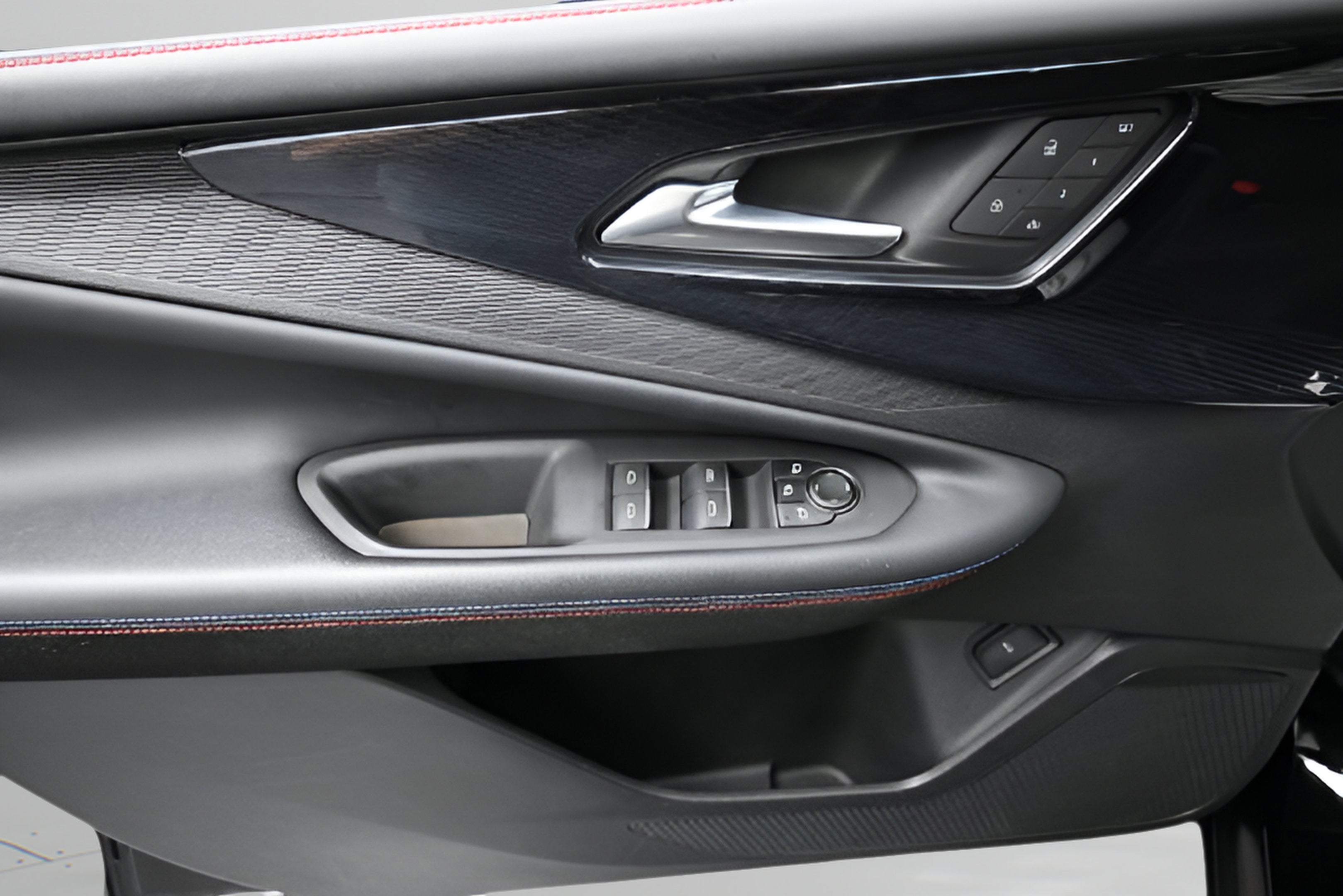 2024 Chevrolet Blazer EV RS - Photo 42