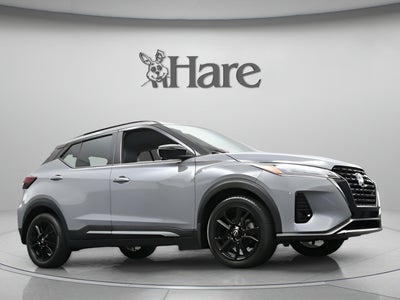 2023 Nissan Kicks SR Xtronic CVT
