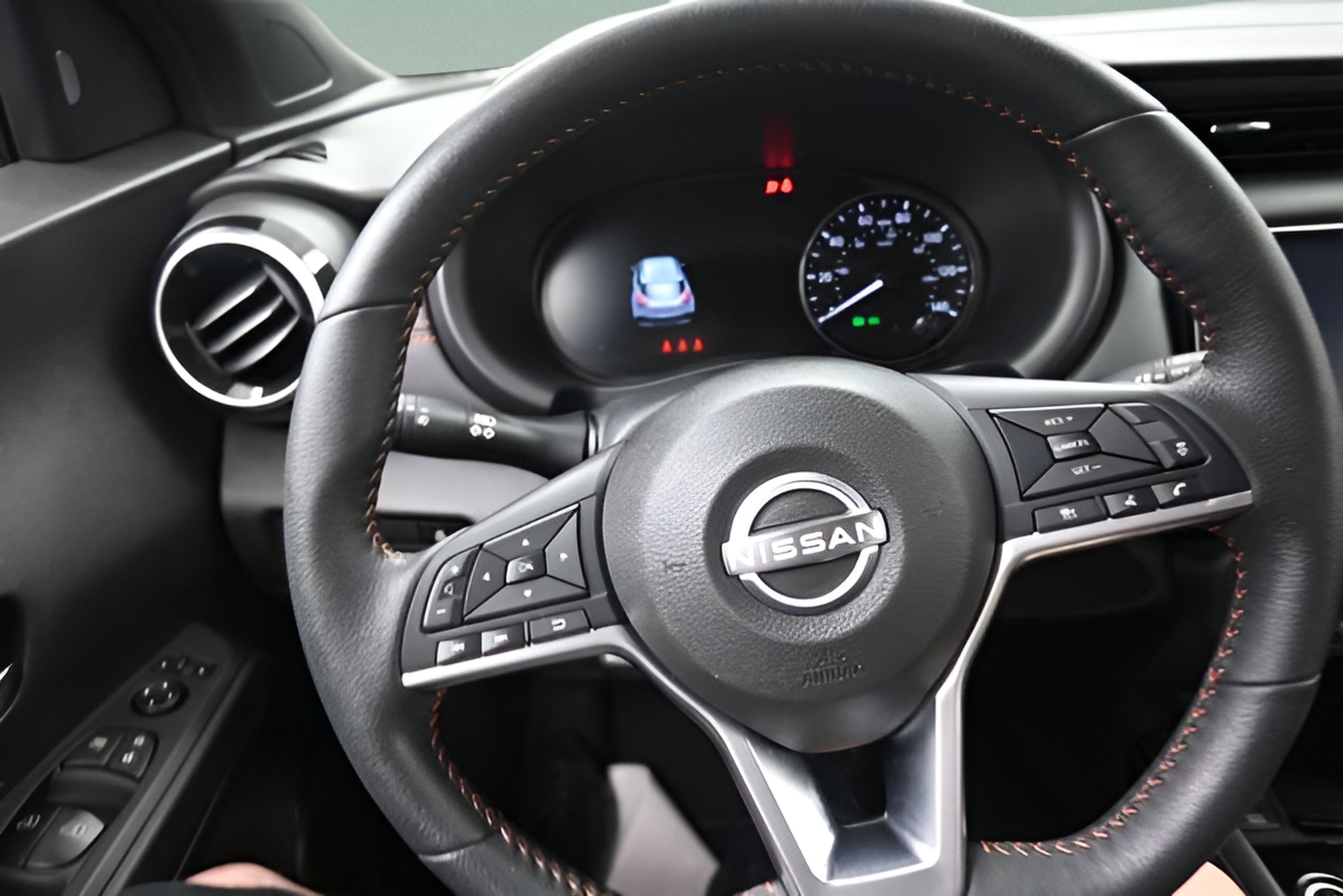 2023 Nissan Kicks SR Xtronic CVT