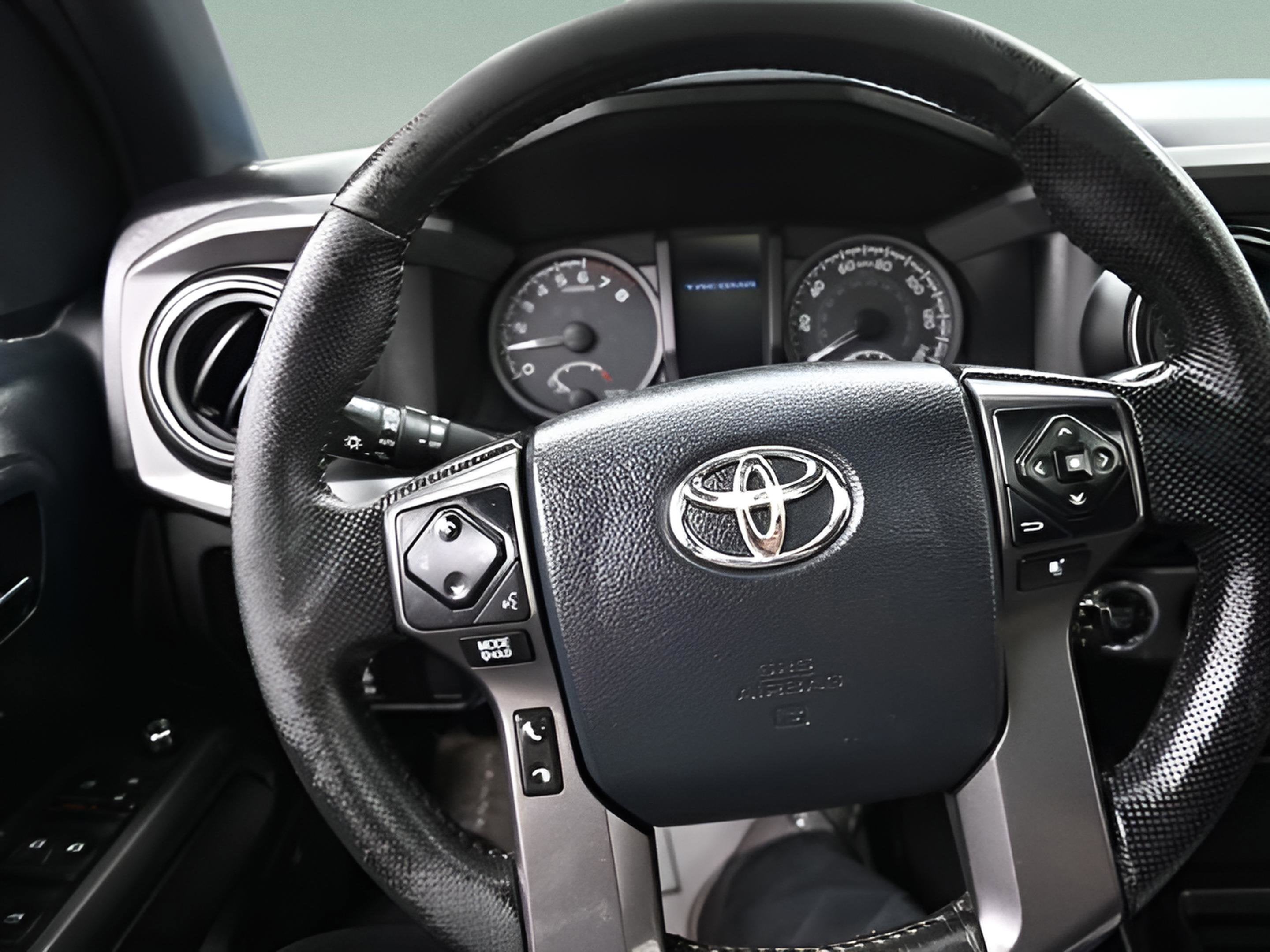 2016 Toyota Tacoma SR