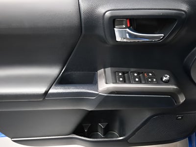 2016 Toyota Tacoma SR