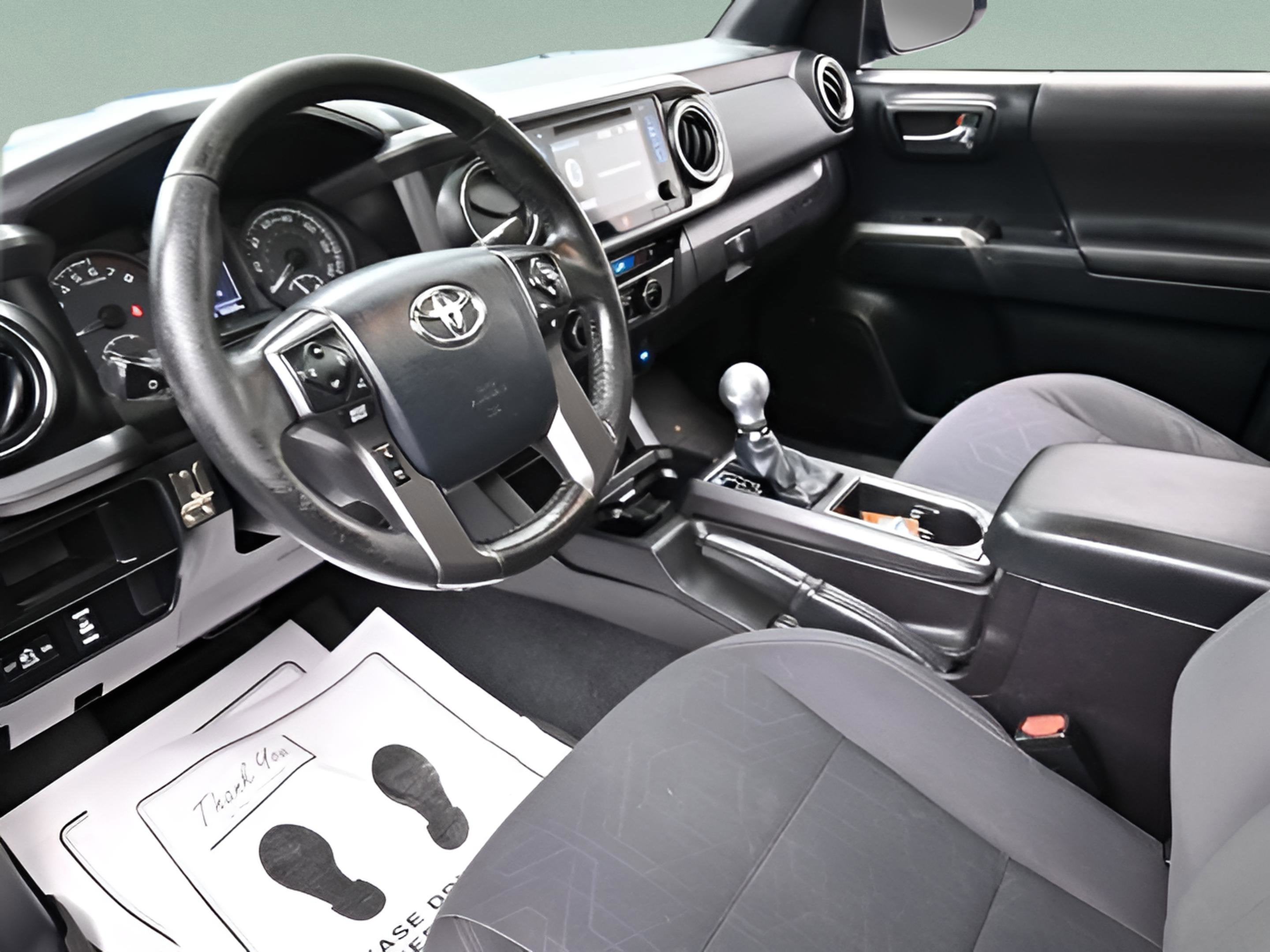 2016 Toyota Tacoma SR