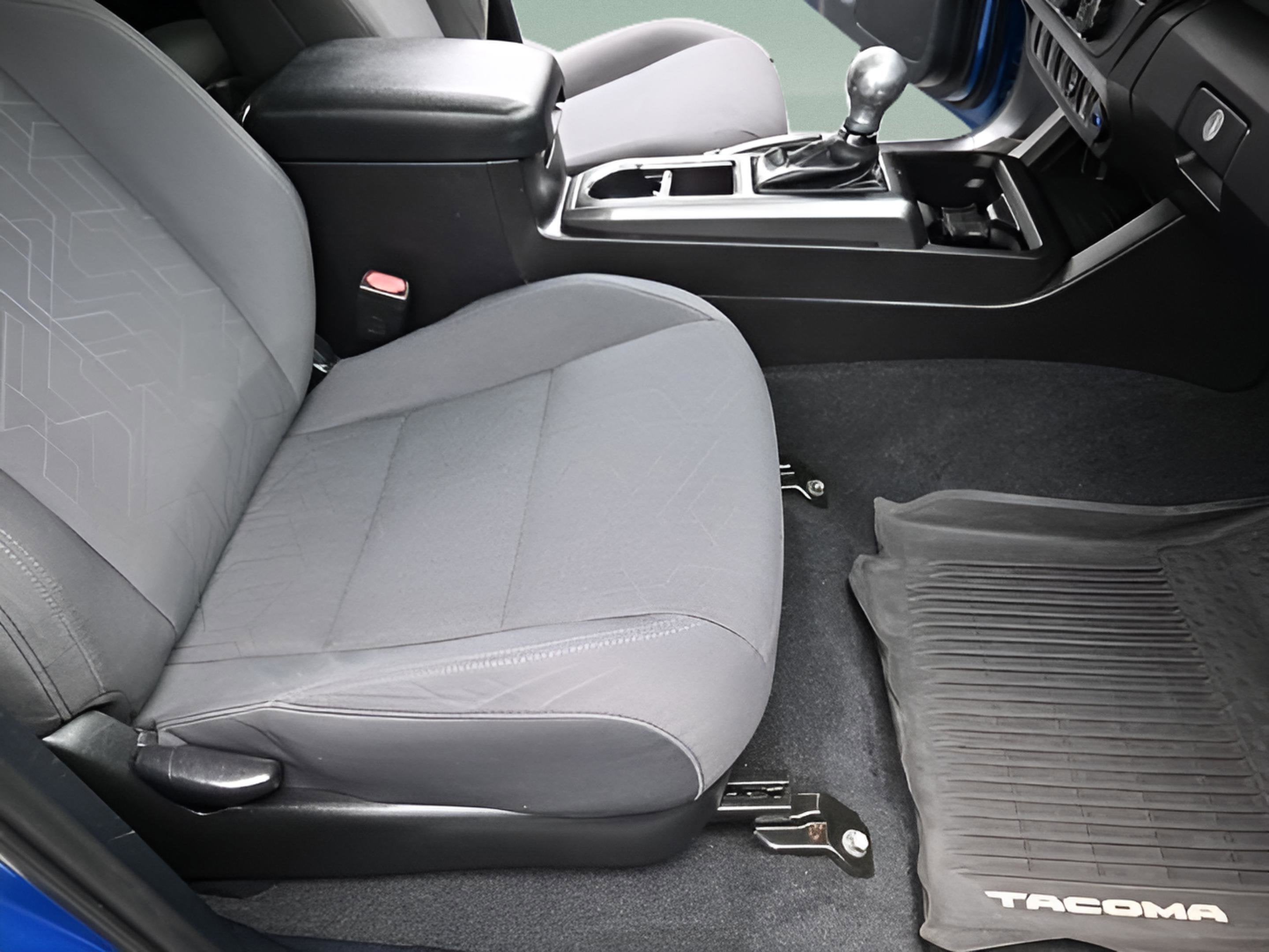 2016 Toyota Tacoma SR