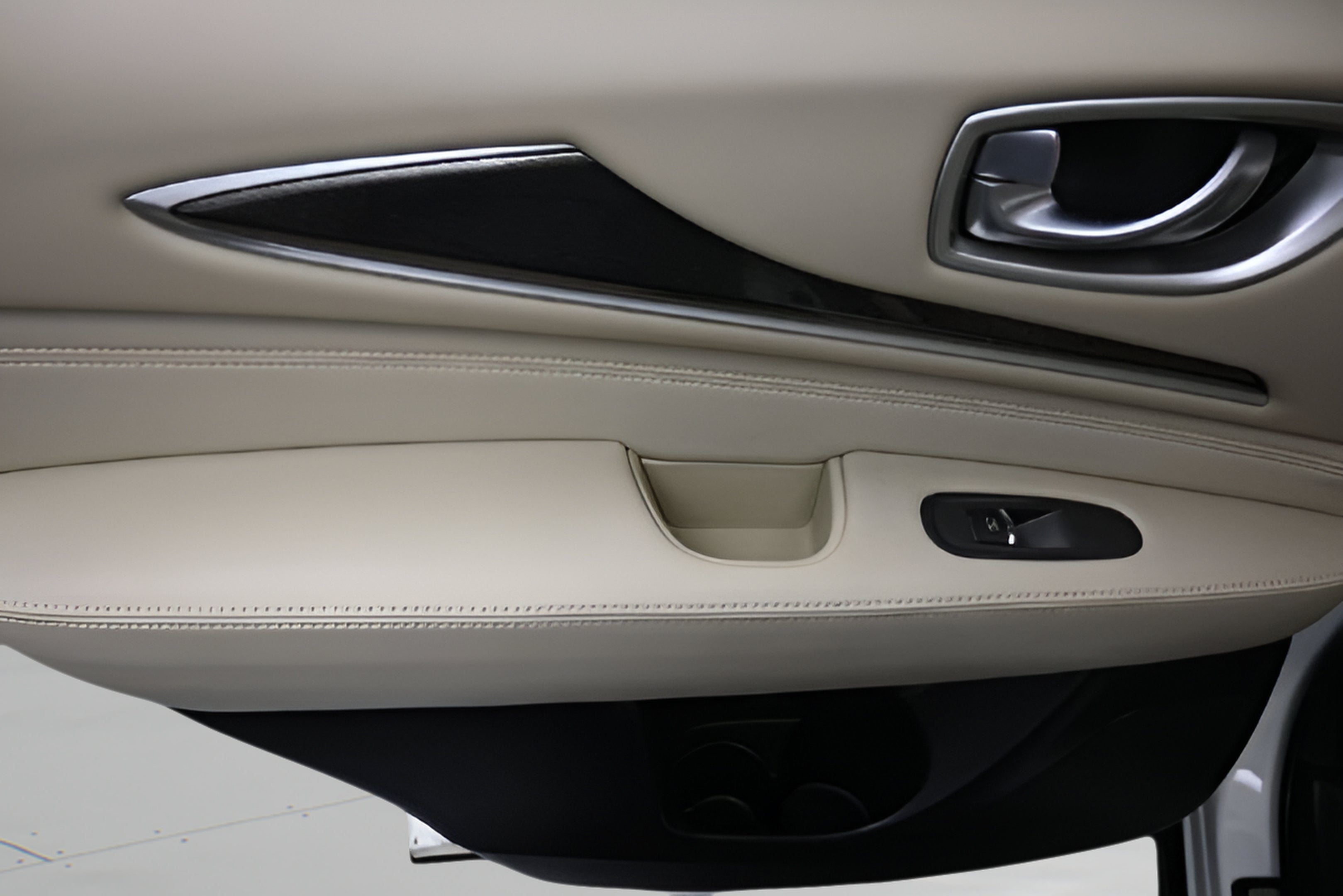 2018 INFINITI QX60 AWD