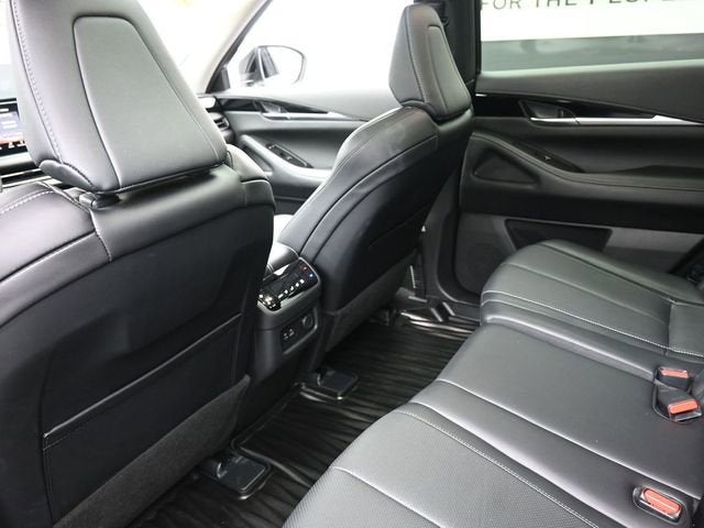 2024 INFINITI QX60 PURE