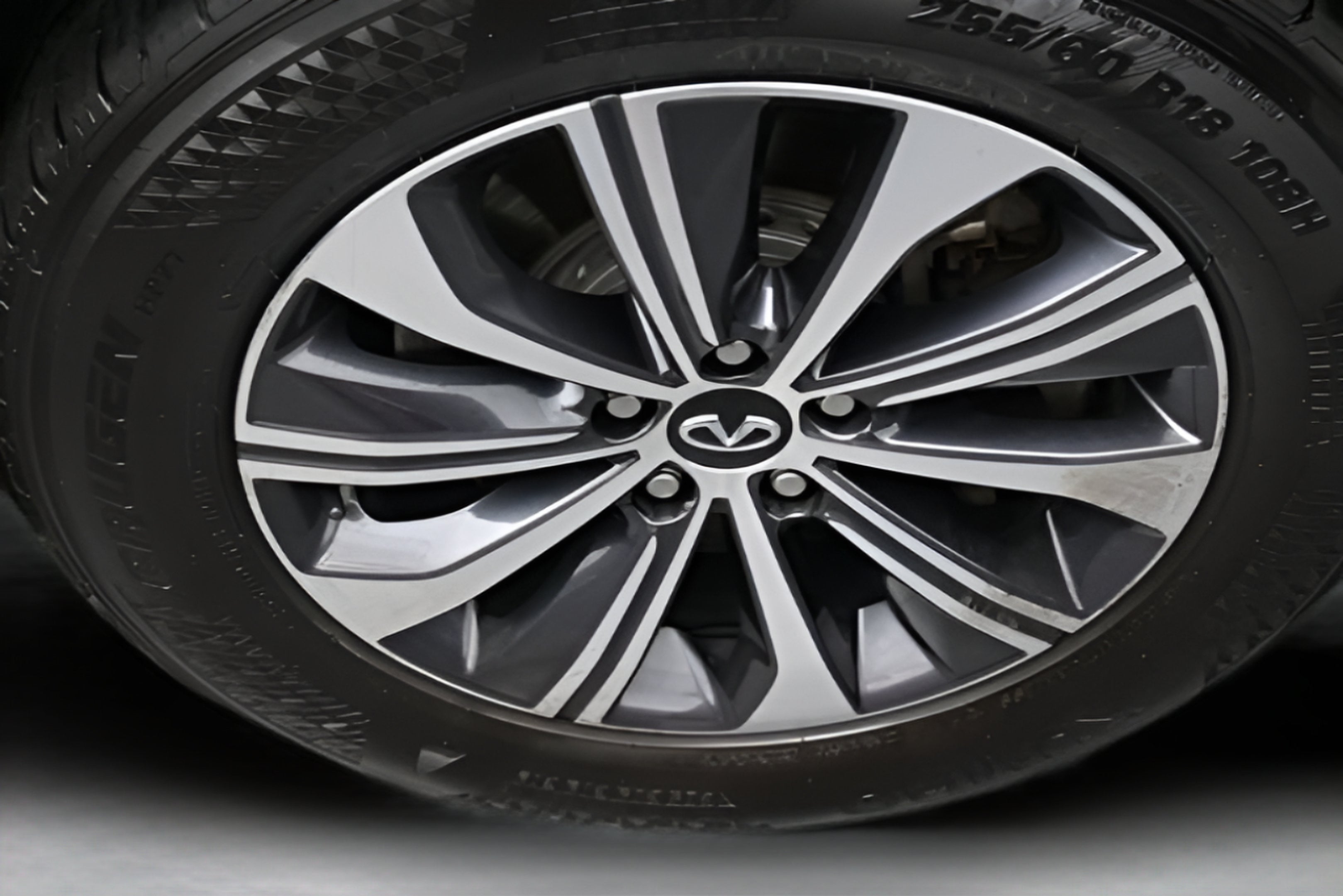 2023 INFINITI QX60 PURE