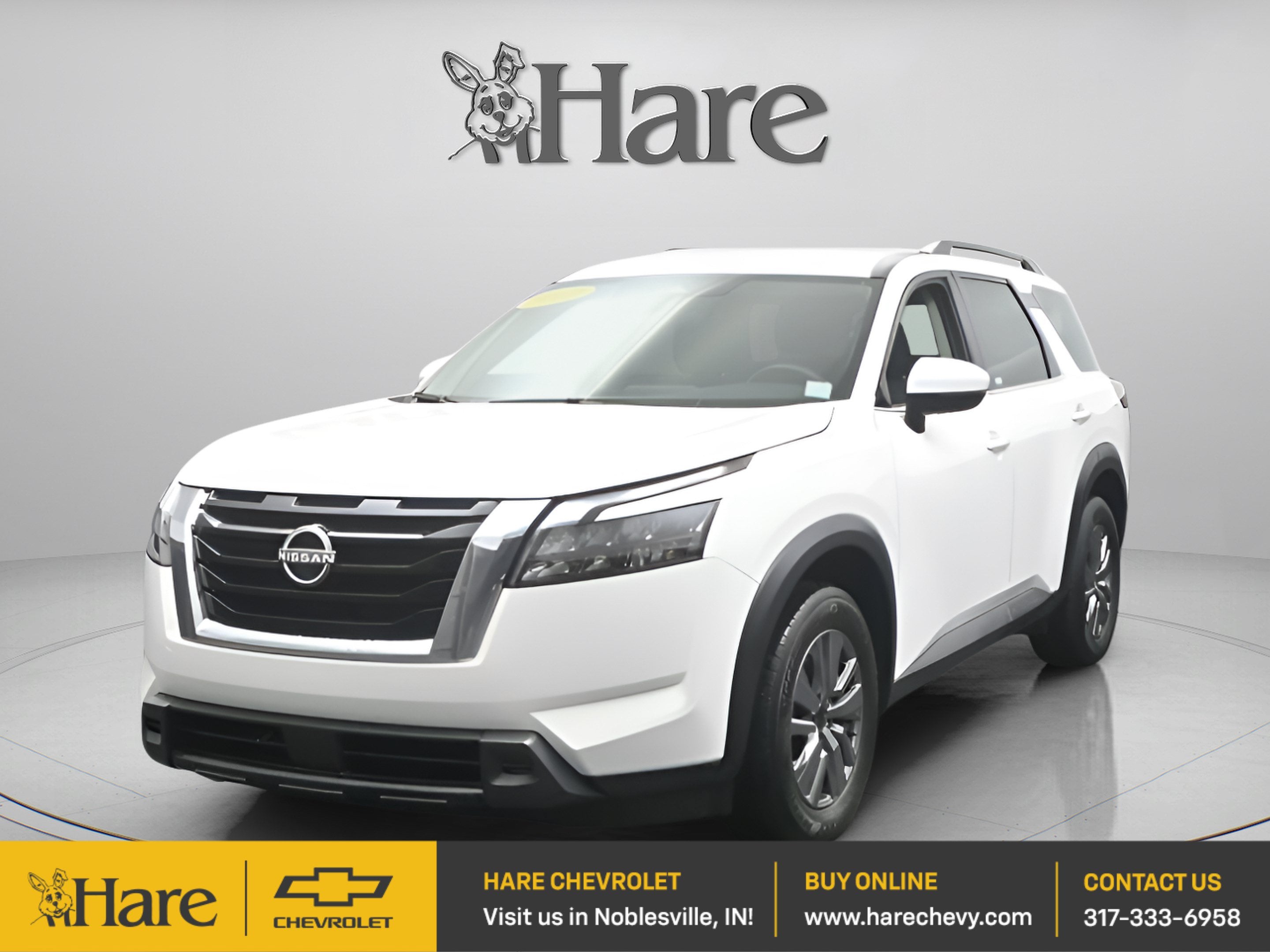 2025 Nissan Pathfinder SV