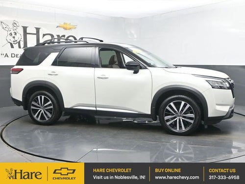 2023 Nissan Pathfinder Platinum
