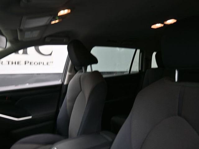 2020 Toyota Highlander LE