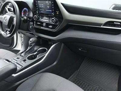 2020 Toyota Highlander LE