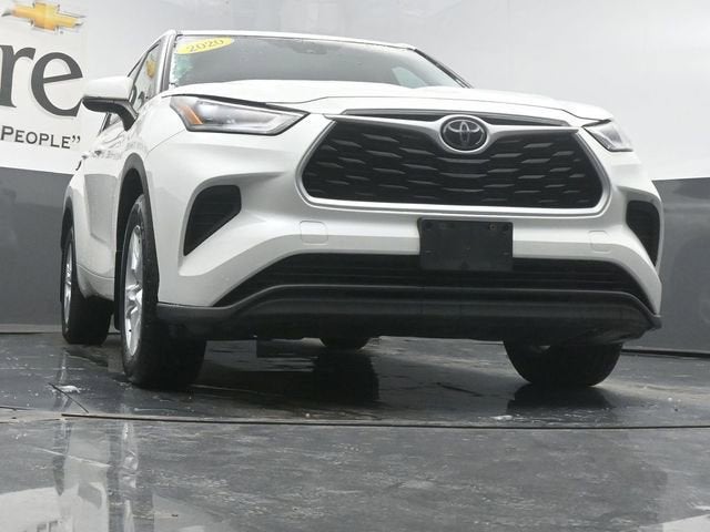 2020 Toyota Highlander LE