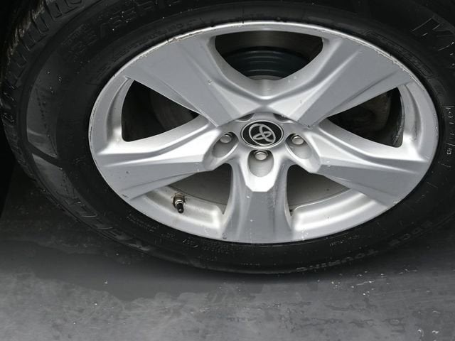 2020 Toyota Highlander LE