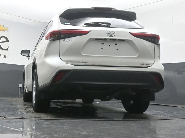 2020 Toyota Highlander LE