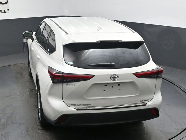 2020 Toyota Highlander LE