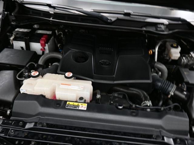 2022 Toyota Tundra 4WD SR5